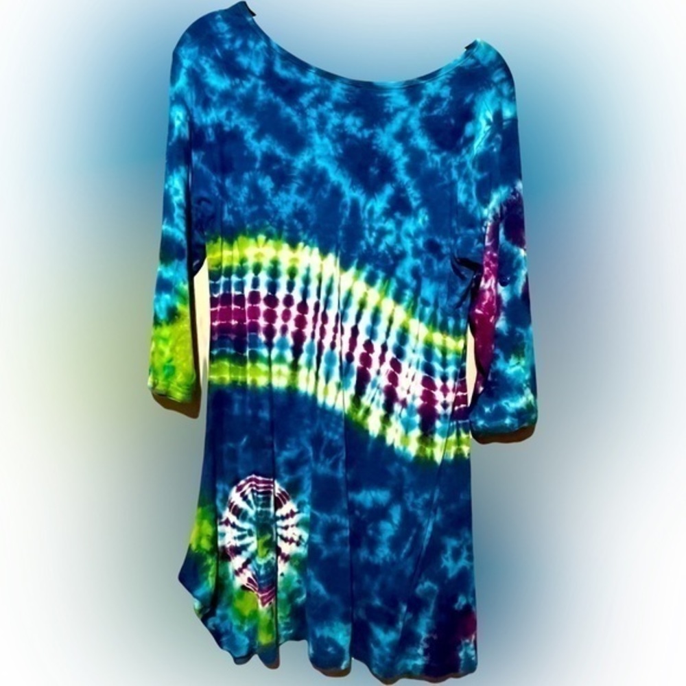 Women's Tie-Dye Three-Quarter Sleeve Tunic Top | Tie-Dye Loungewear | Size S/M